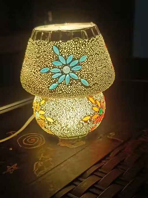 Mushroom Shaped Mosaic Glass Lamp – Handmade Decorative Table Lamp