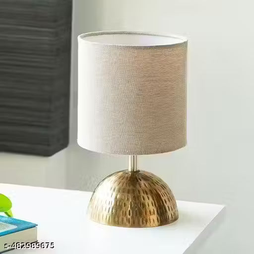 Golden Hammered’ Decorative Iron Table Lamp